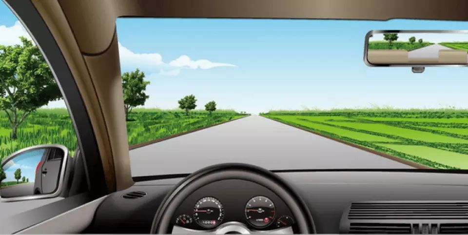 如图所示，驾驶机动车经过这种道路时，如果前方没有其他交通参与者，可在道路上随意通行。