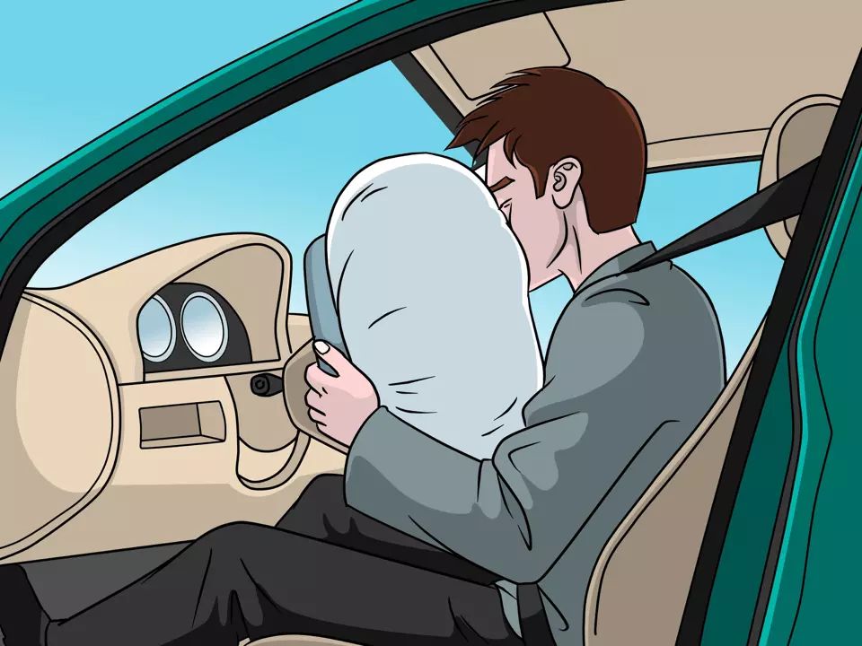 正面安全气囊与什么配合才能充分发挥保护作用?