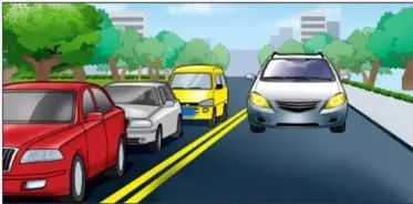 请判断图中这辆逆向行驶的灰色小型客车属于什么行为？