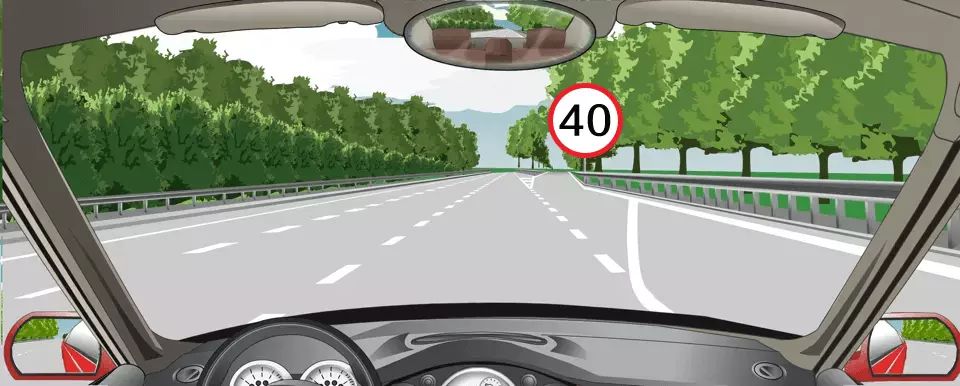 驾驶机动车驶离高速公路时，在这个位置怎样行驶？