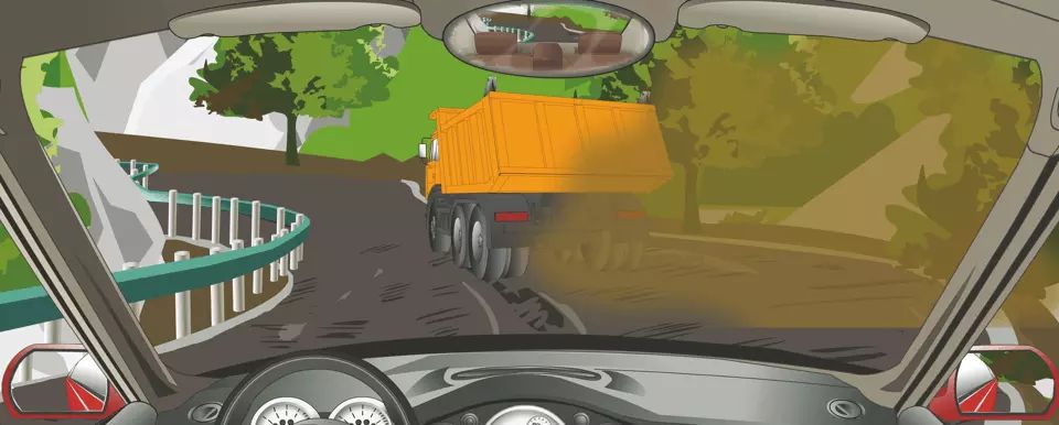 驾驶机动车在山区道路遇到这种情况要加速超越前车。