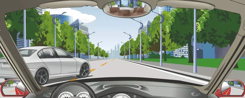 在这种情况下被超机动车驾驶人怎样应对？