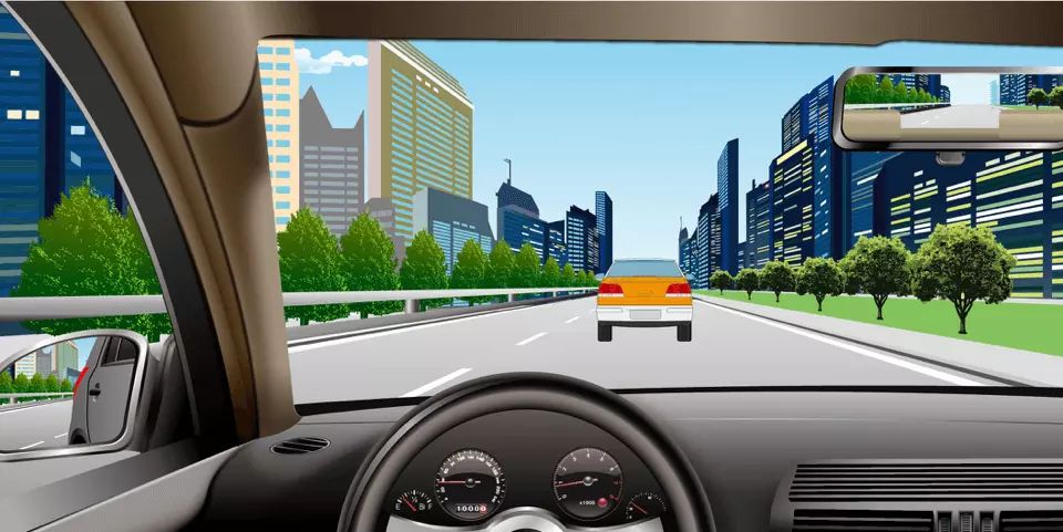 如图所示，在这种情况下可以借用快速车道超车。