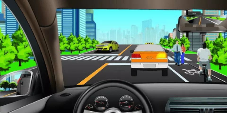 如图所示，驾驶机动车跟车行驶遇到出租车正在接送乘客时，以下做法正确的是什么？