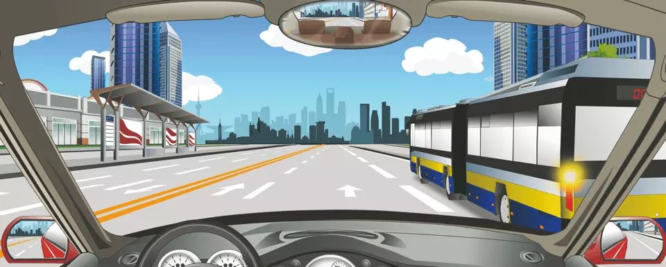 在这种公交车站怎样预防公交车突然起步？