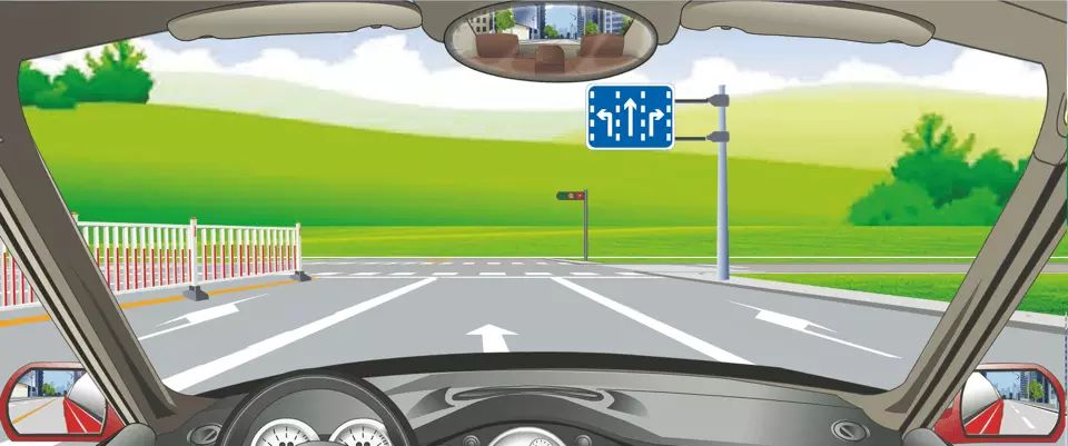 右侧标志表示车辆按箭头示意方向选择行驶车道。