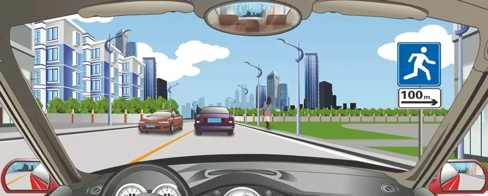 右侧标志告知右前方100米是应急避难场所。