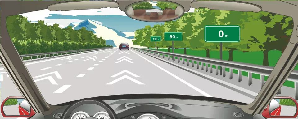 高速公路上的白色折线为行车中判断行车速度提供参考。