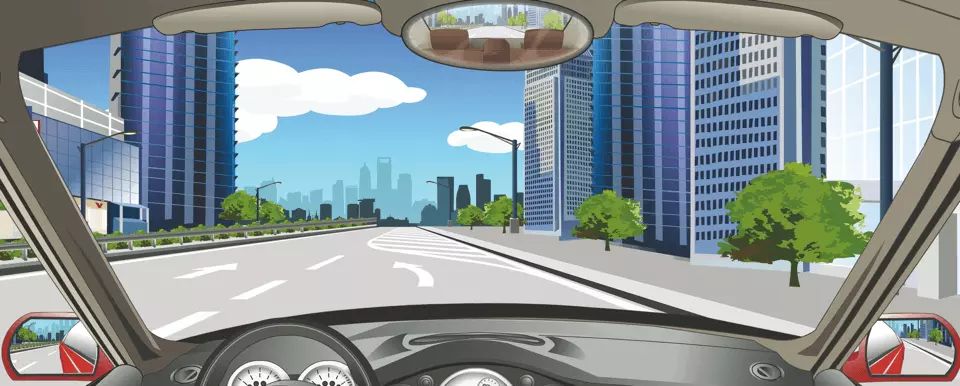 该车道路面导向箭头提示前方道路需向左合流。