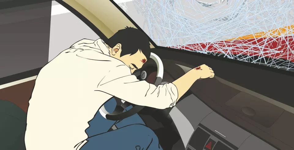 事故中造成这个驾驶人致命伤害的原因是什么？