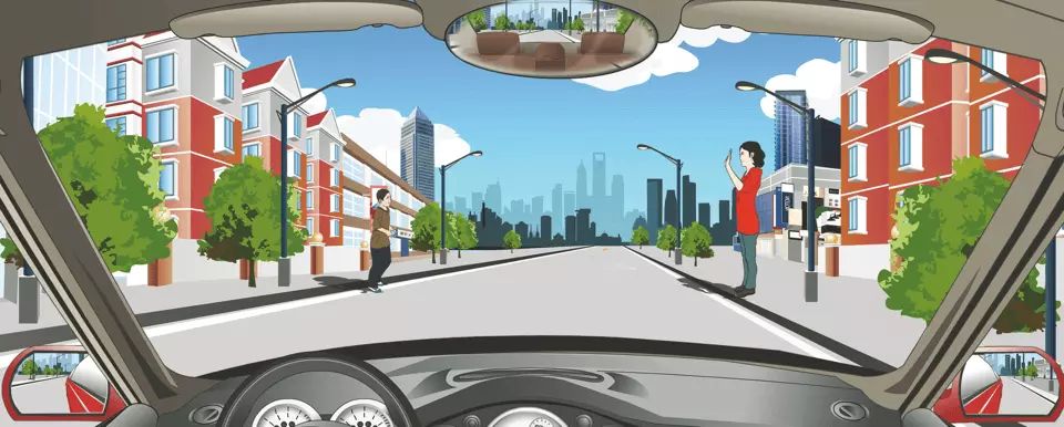 驾驶机动车遇到这种情形应该注意什么？